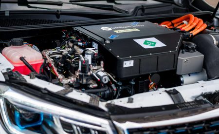 Fuel cell powered car breaks cover at headquarters